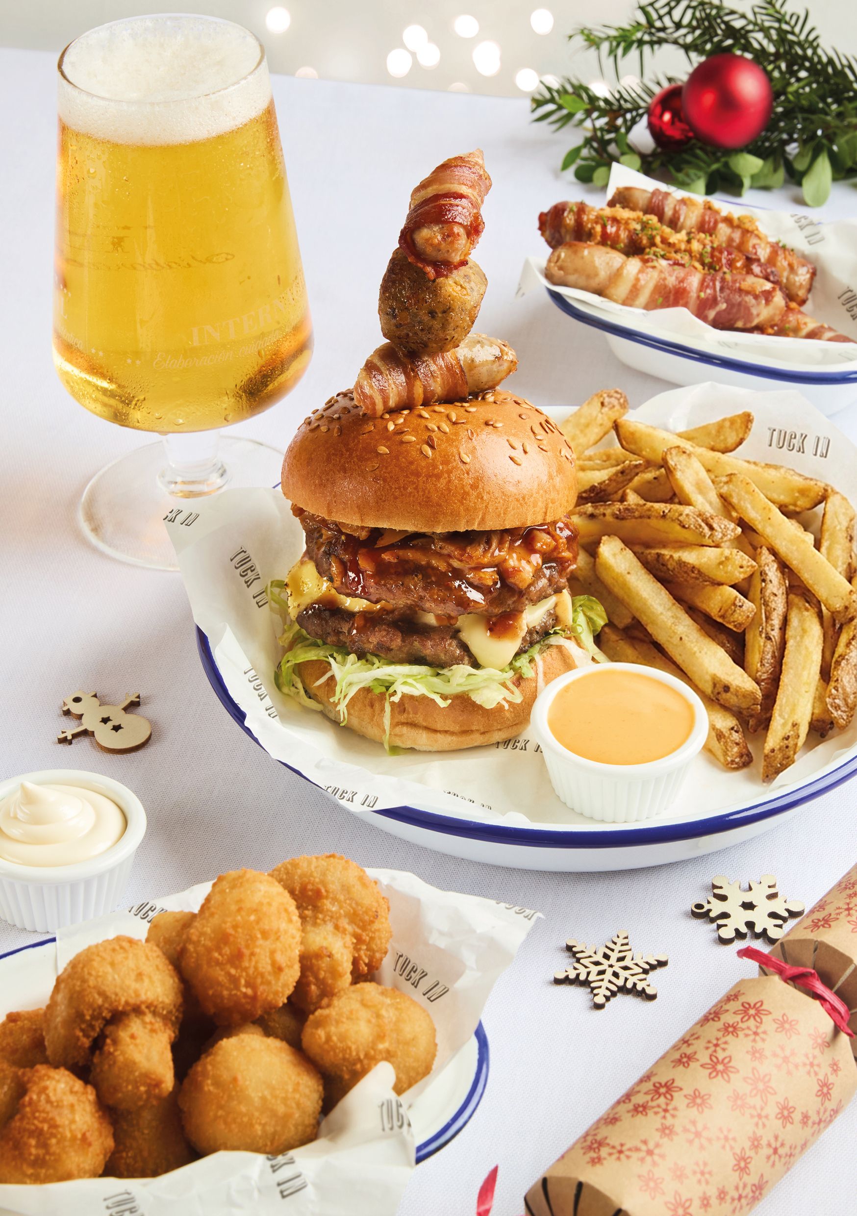 Festive Lunch & Dinner at The Noahs Ark Inn in Willenhall